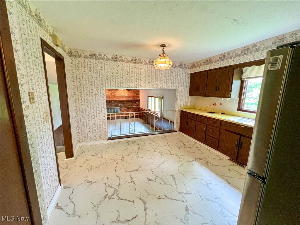 25946 Tallwood Drive, North Olmsted, Ohio image 14