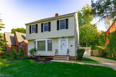 Homes For Sale - 1171 Castleton Road<br/> Cuyahoga County, Cleveland Heights, OH 44121