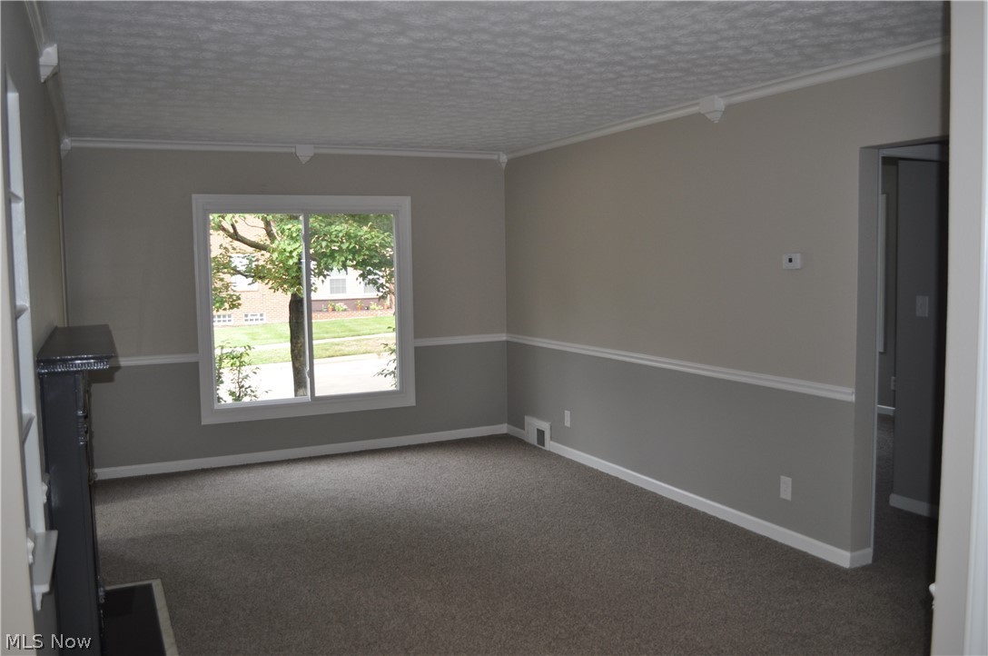 J W Maxwells Hlnd 03 - Residential