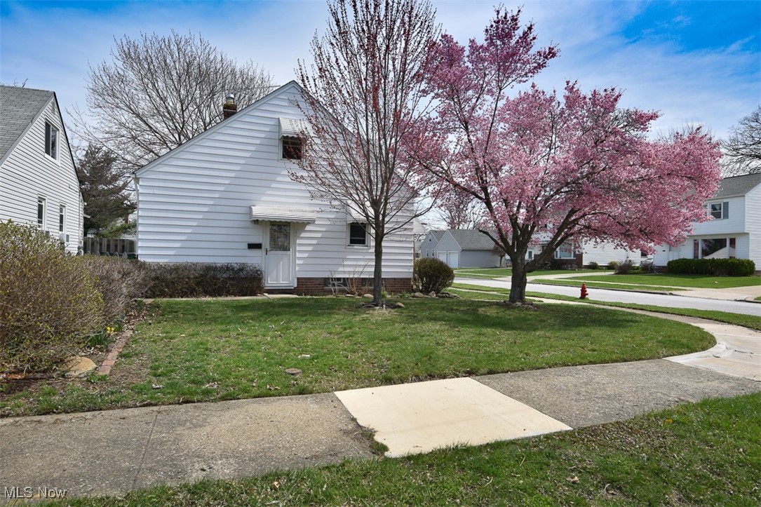28931 Edgewood Drive, Willowick, Ohio image 3