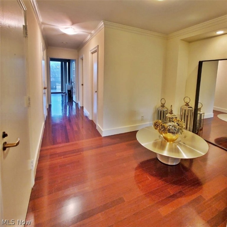 Bratenahl Place Condominiums - Residential