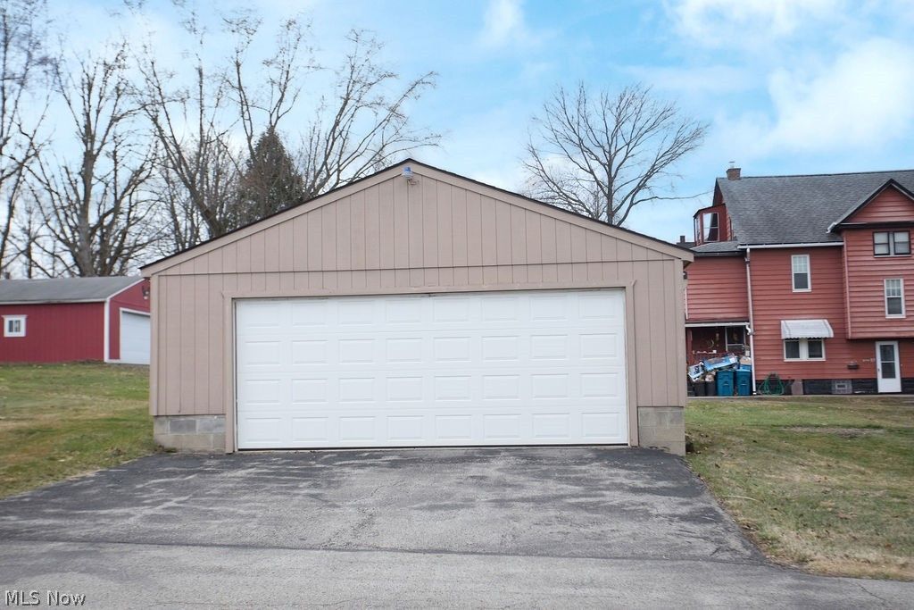 Photo of 24 Sexton Street, Struthers, OH 44471 (MLS # 5192803)