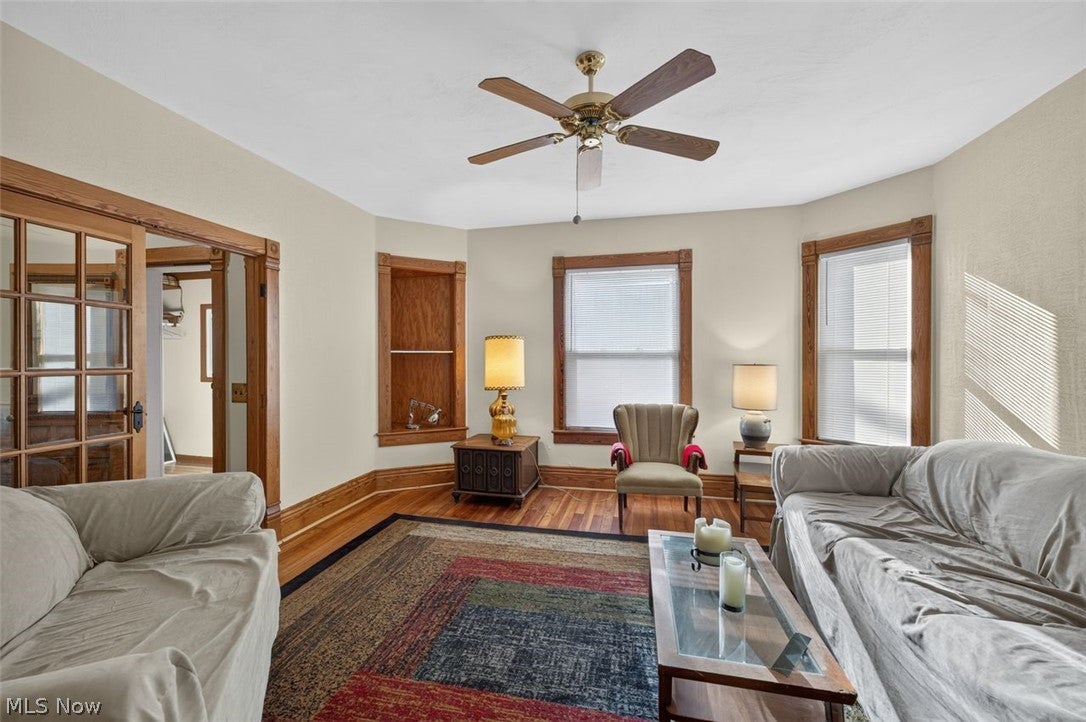 820 6th Street SW