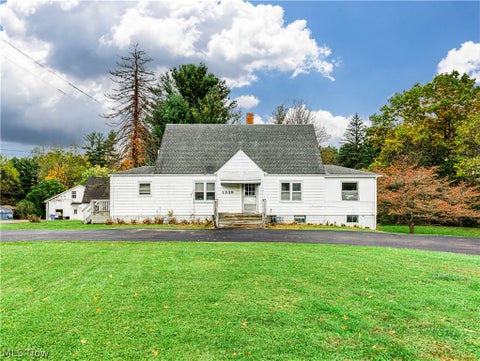 Photo of 1339 W Main Street, Kent, OH 44240 (MLS # 5255563)