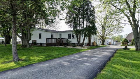 Homes For Sale - 2393 Kinsman Road Northwest Rd<br/> Trumbull County, North Bloomfield, OH 44450