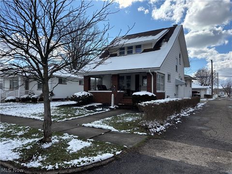 Homes For Sale - 120 Prospect Street<br/> Tuscarawas County, Dover, OH 44622