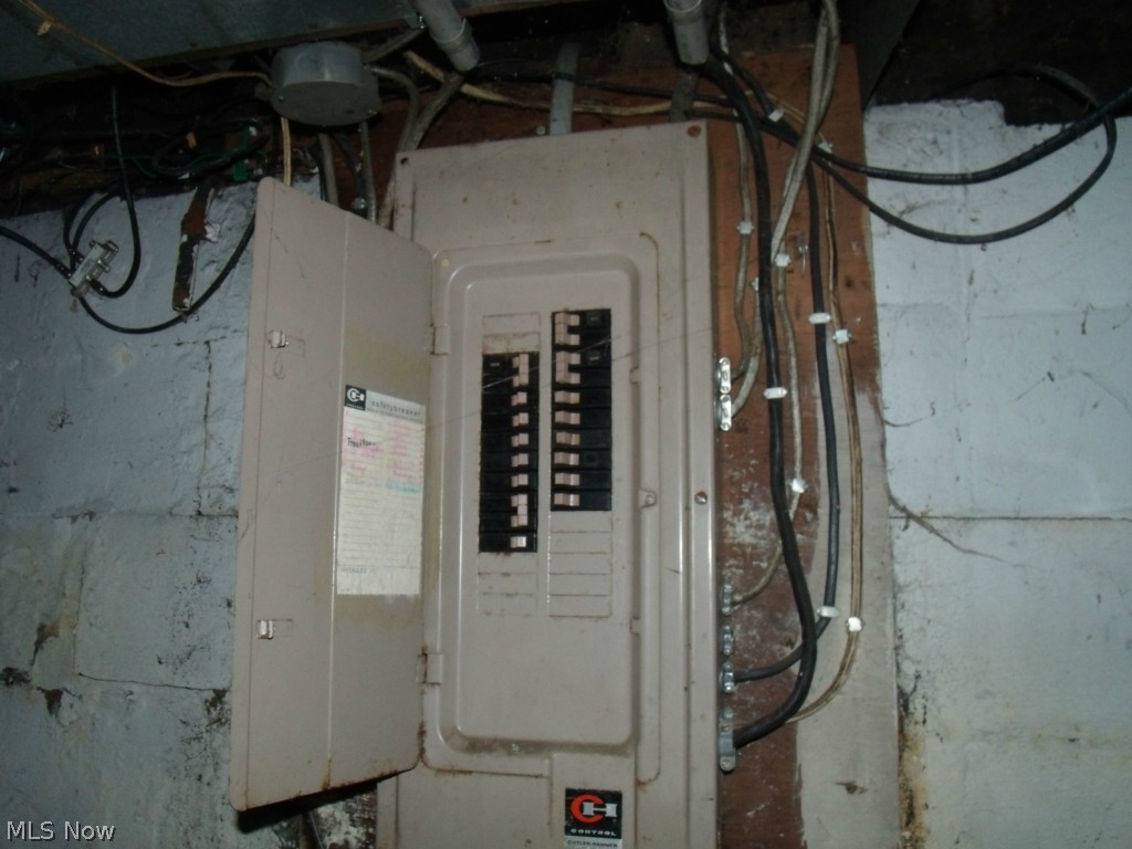 Town/Struthers Add 01 - Residential