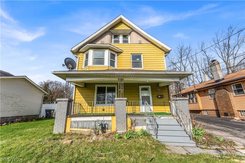 Photo of 516 Whitney Avenue, Akron, OH 44306 (MLS # 5197195)