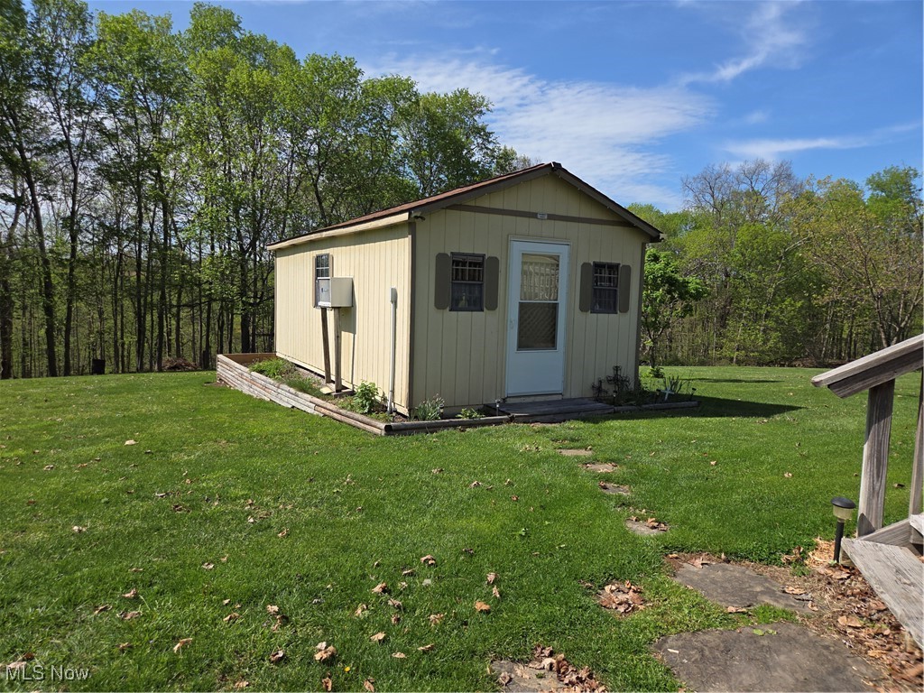 61701 Wintergreen Road, Lore City, Ohio image 6