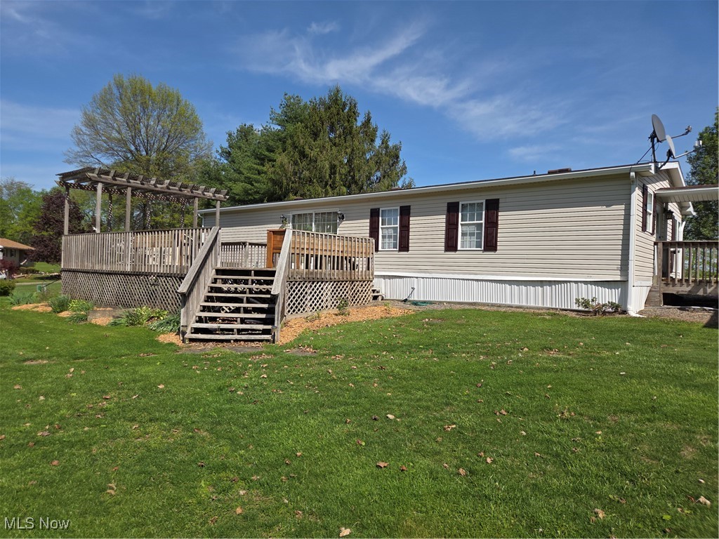 61701 Wintergreen Road, Lore City, Ohio image 2