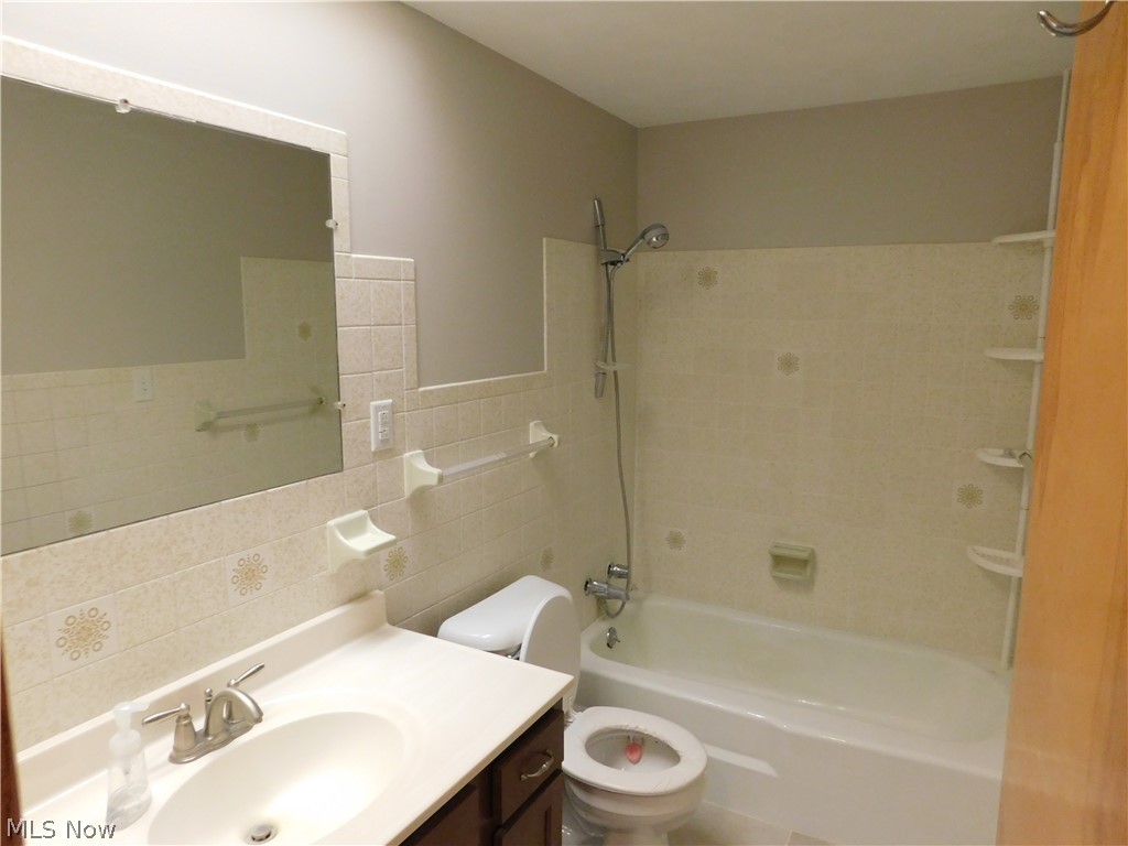 Benjamin White Farm - Residential Lease