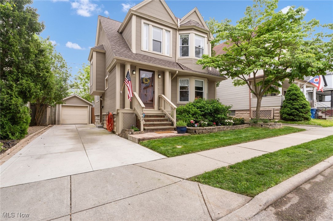 1443 Olivewood Avenue, Lakewood, Ohio image 14