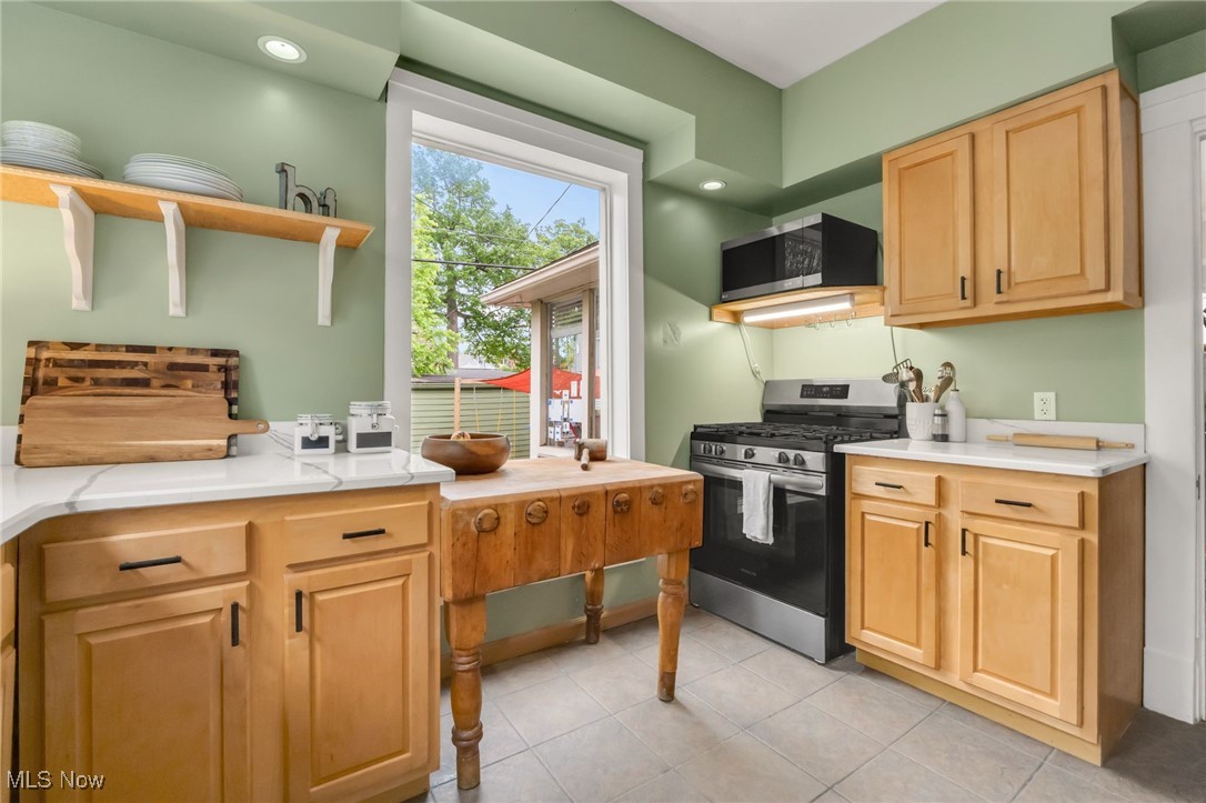 1443 Olivewood Avenue, Lakewood, Ohio image 28