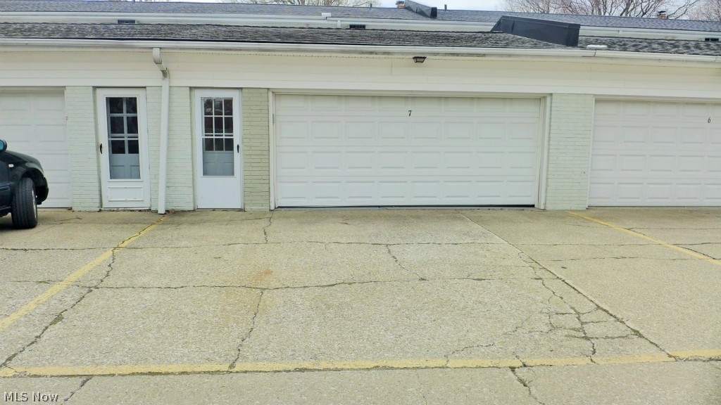 Meadowlawn Condo - Residential Lease