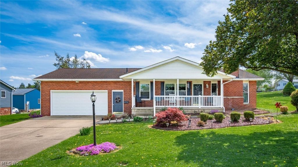 Photo of 3020 Broadvue Circle, Zanesville, OH 43701 (MLS # 5203223)