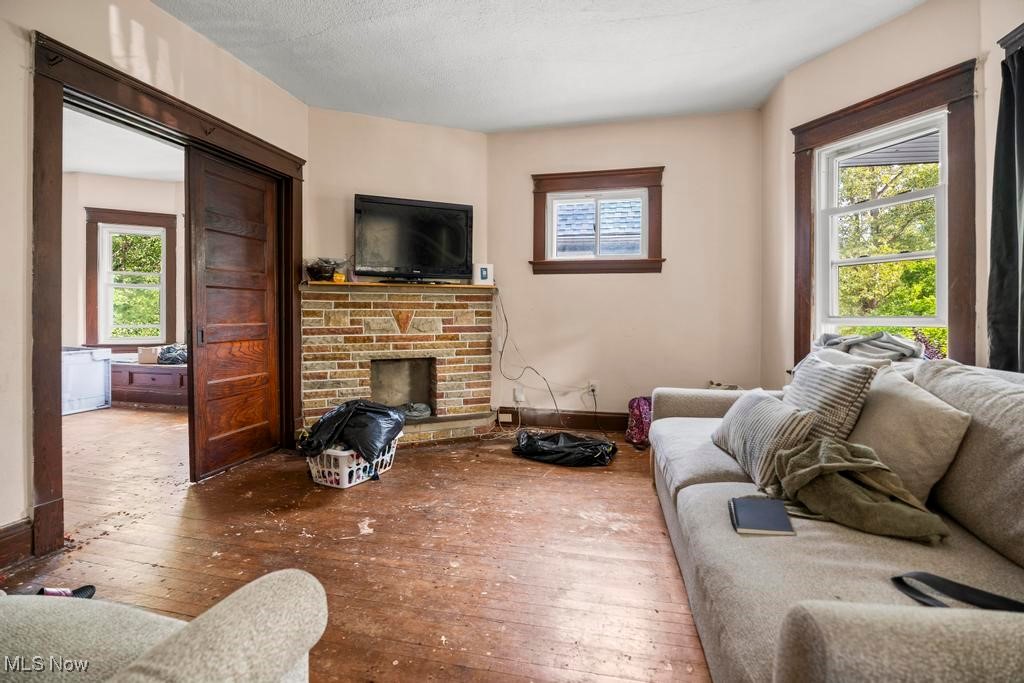 Cleveland, Ohio 44102, United States, 4 Bedrooms Bedrooms, ,2 BathroomsBathrooms,Residential,Active,200752