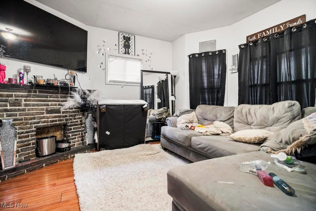 Cleveland, Ohio 44102, United States, 4 Bedrooms Bedrooms, ,2 BathroomsBathrooms,Residential,Active,200752