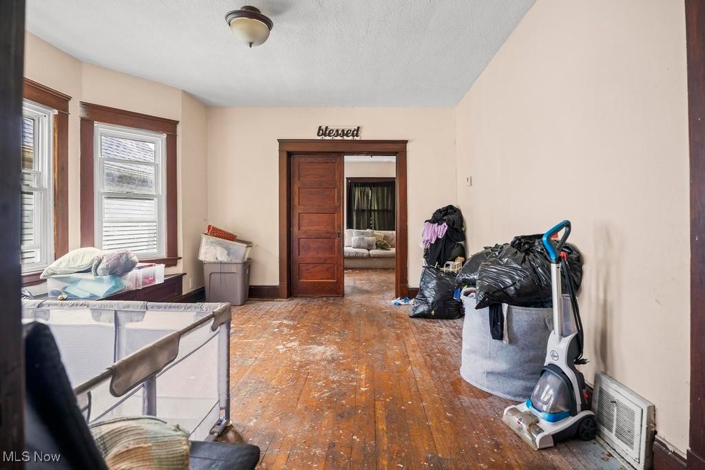 Cleveland, Ohio 44102, United States, 4 Bedrooms Bedrooms, ,2 BathroomsBathrooms,Residential,Active,200752