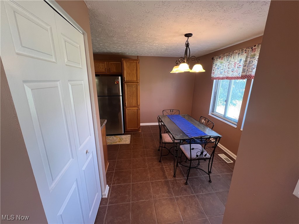 7426 Duke Court, Mentor, Ohio image 8