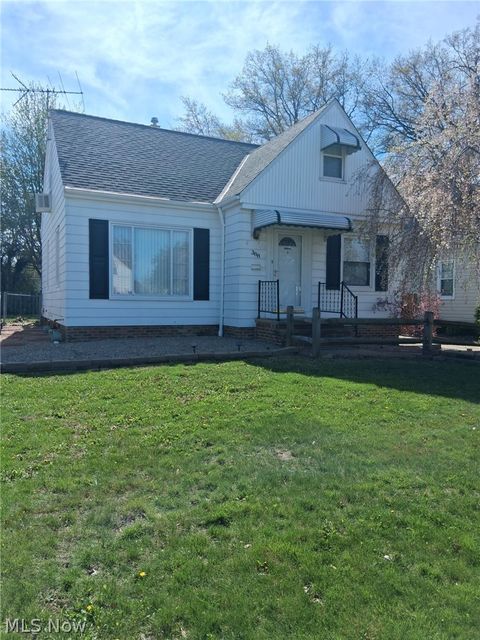 Tiny photo for 388 E 330th Street, Willowick, OH 44095 (MLS # 5197878)