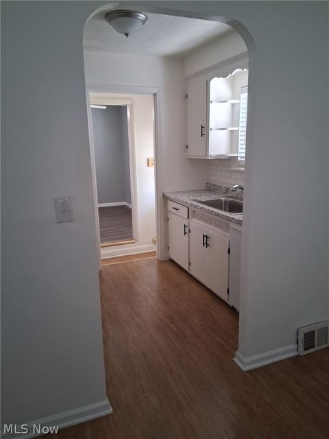 Tiny photo for 388 E 330th Street, Willowick, OH 44095 (MLS # 5197878)