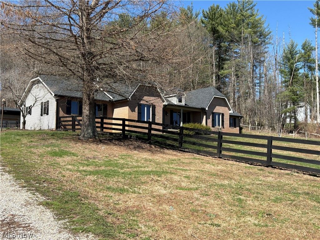 Photo of 4770 Airy View Drive, Dresden, OH 43821 (MLS # 5195666)