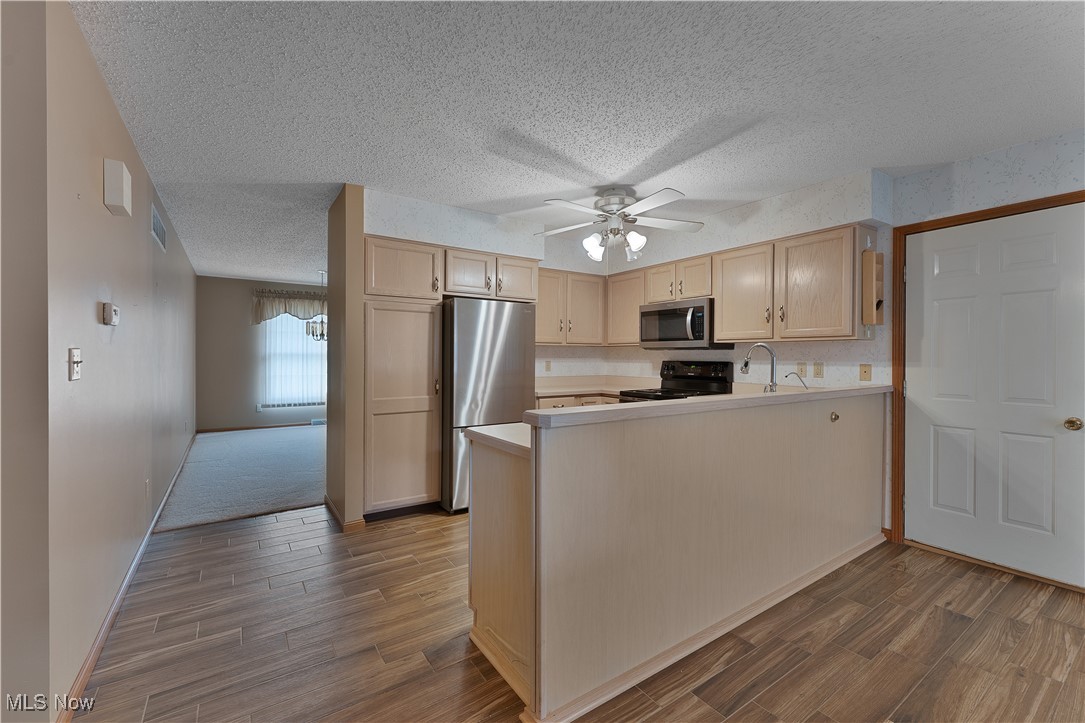 Southwestern Place Condo - Residential