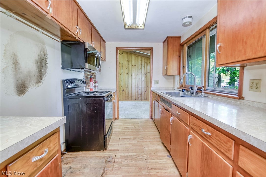 8575 Herrick Drive