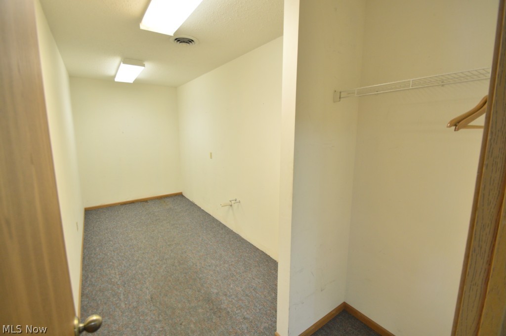 D D Davis 03 - Commercial Lease