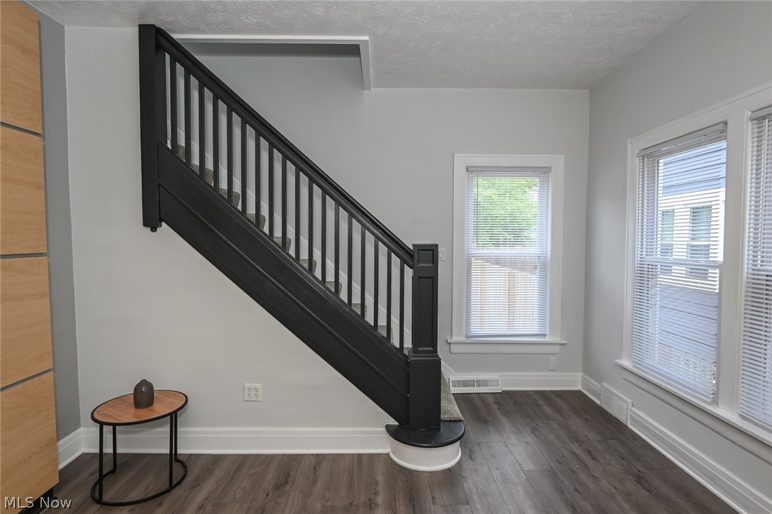 Lorain Villas - Residential