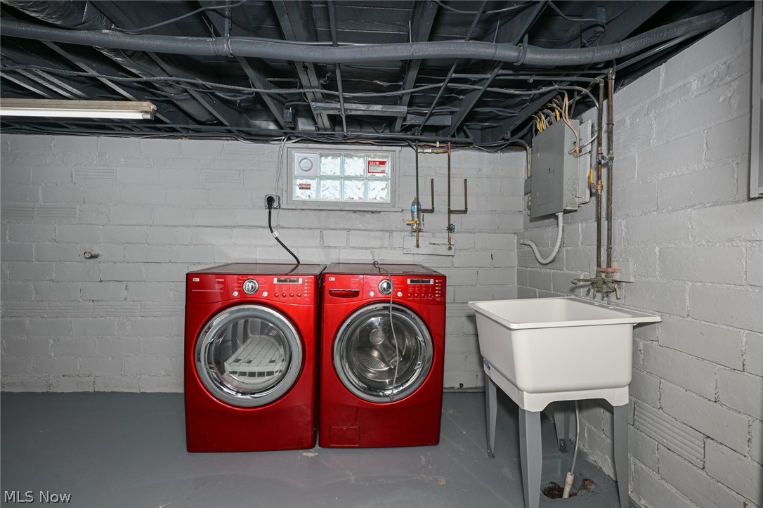 Lorain Villas - Residential