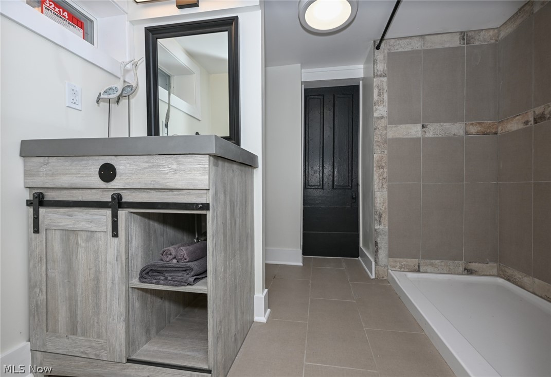 Lorain Villas - Residential