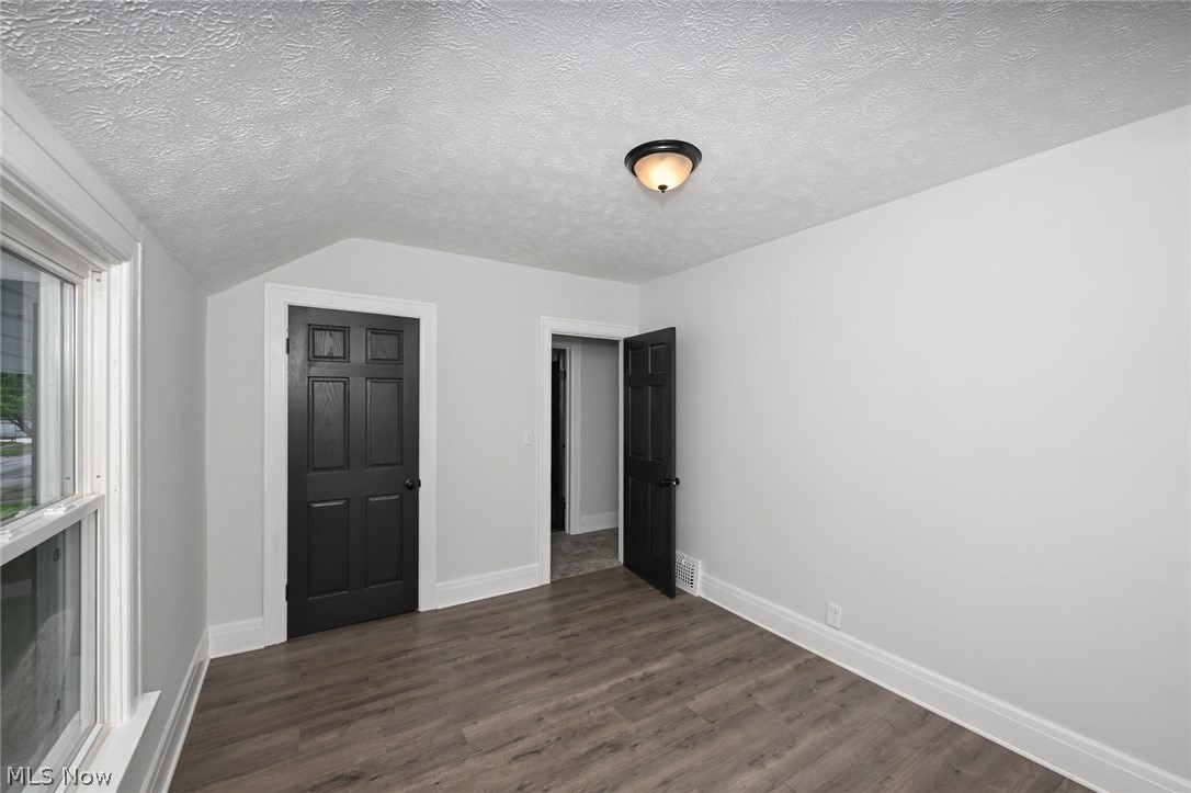 Lorain Villas - Residential