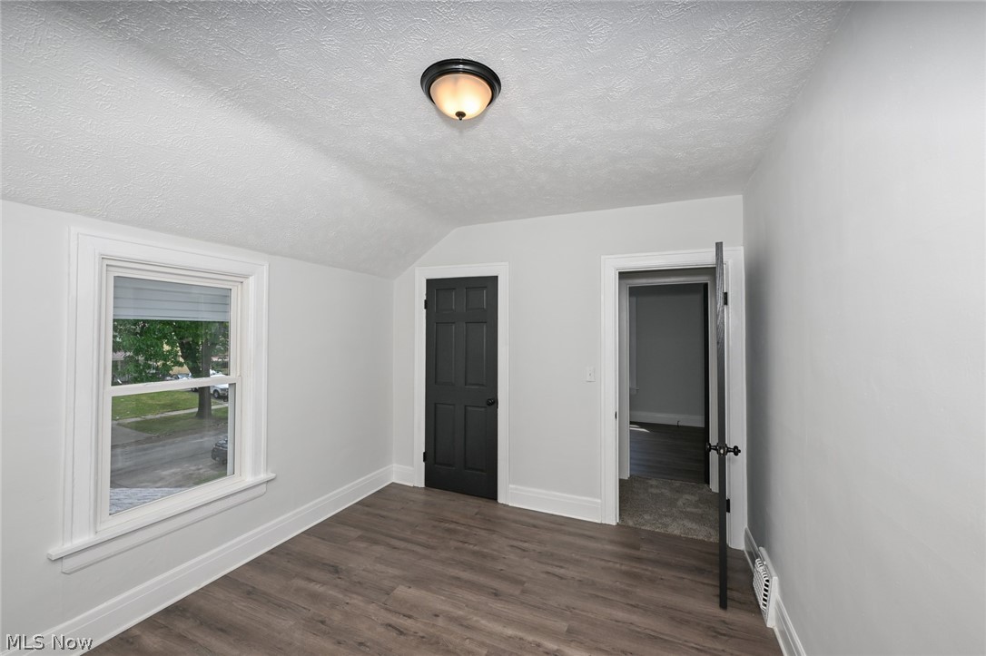 Lorain Villas - Residential