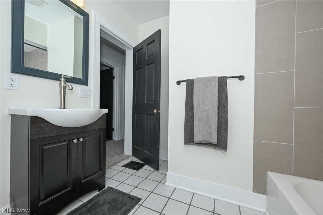 Lorain Villas - Residential