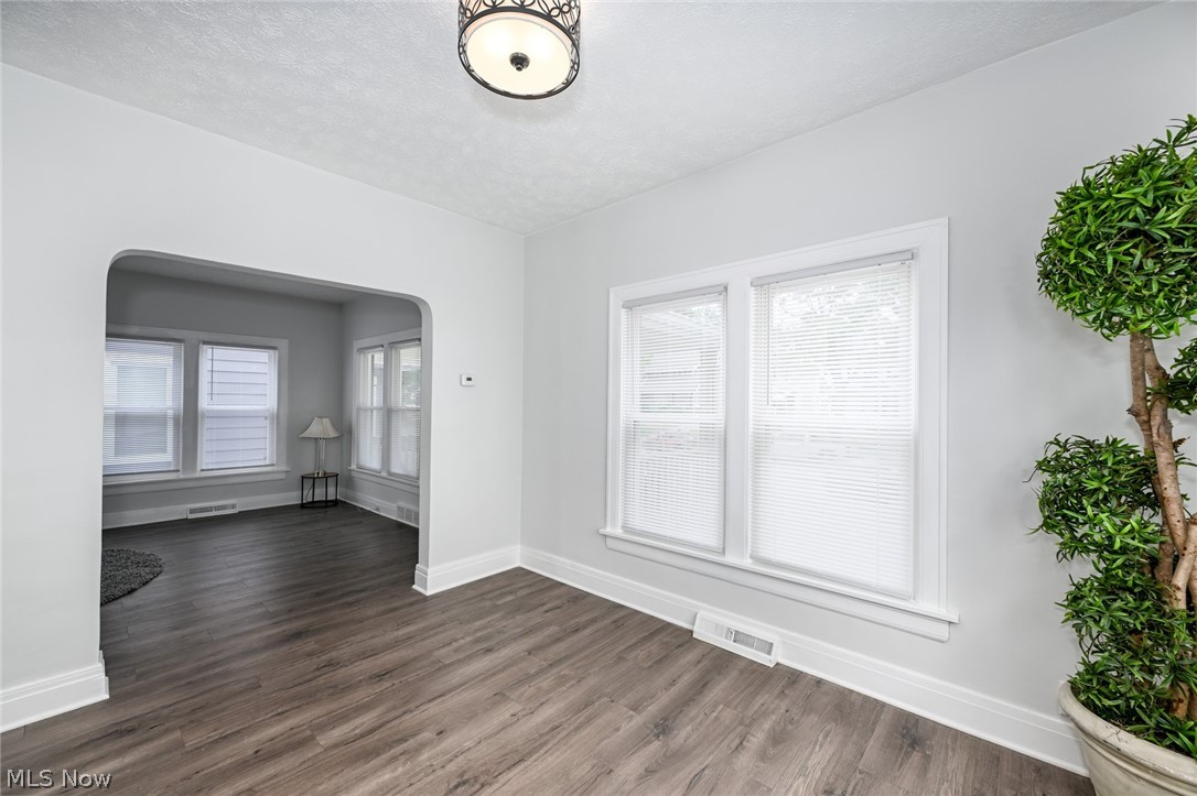 Lorain Villas - Residential