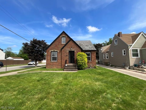 Homes For Sale - 5910 Wilber Avenue<br/> Parma, OH 44129