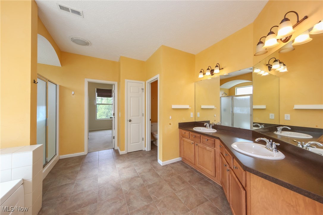 38784 Bradford Lane, Avon, Ohio image 28