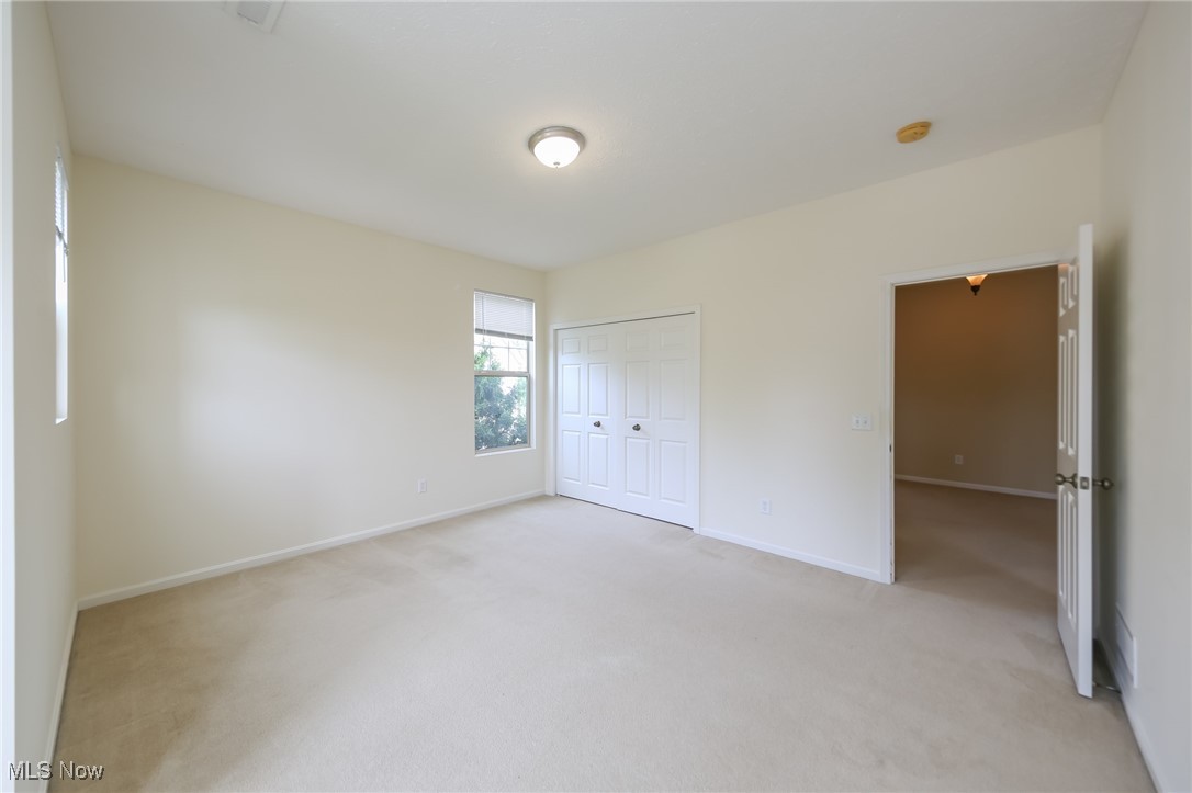38784 Bradford Lane, Avon, Ohio image 38