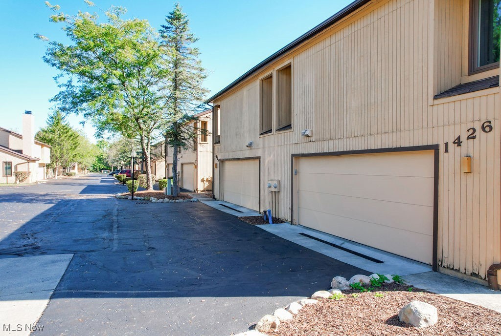 Windchimes/ Summit Condo Ph Vii - Residential