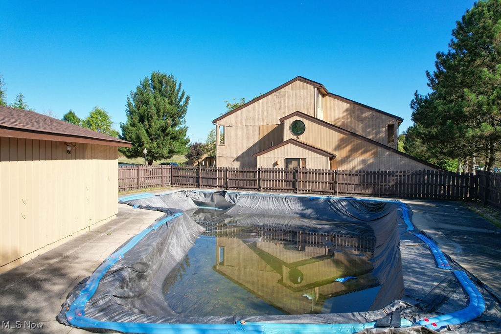 Windchimes/ Summit Condo Ph Vii - Residential