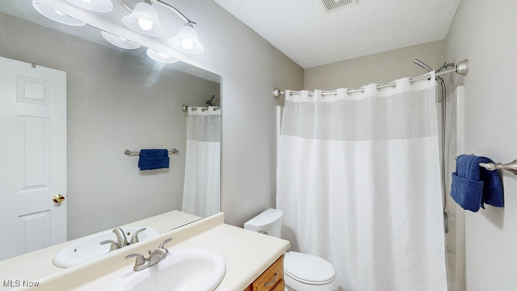 Windchimes/ Summit Condo Ph Vii - Residential