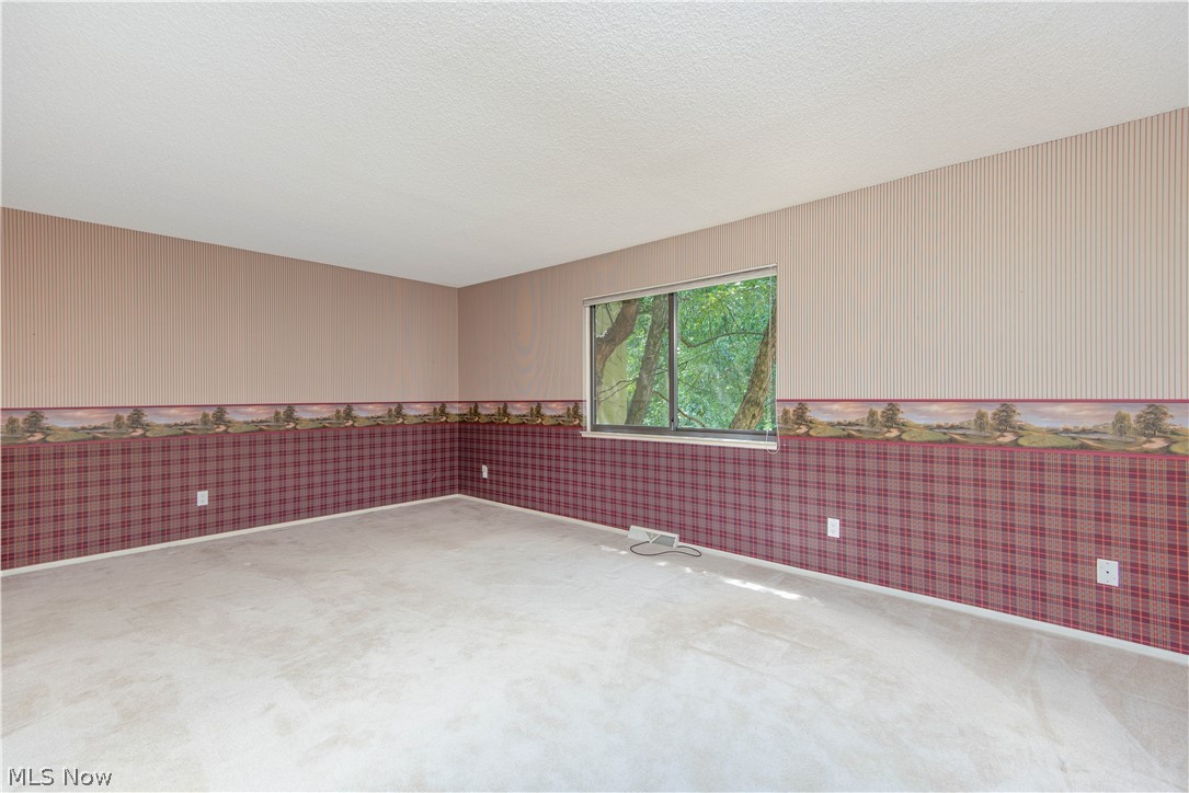 Hampton Woods - Residential