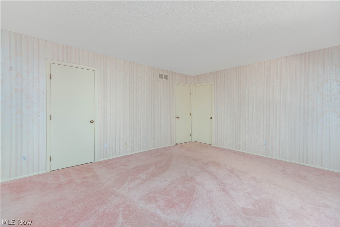 Hampton Woods - Residential