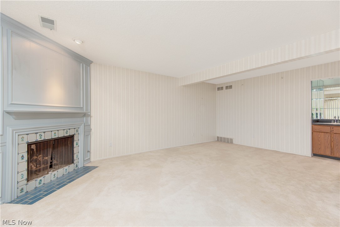 Hampton Woods - Residential