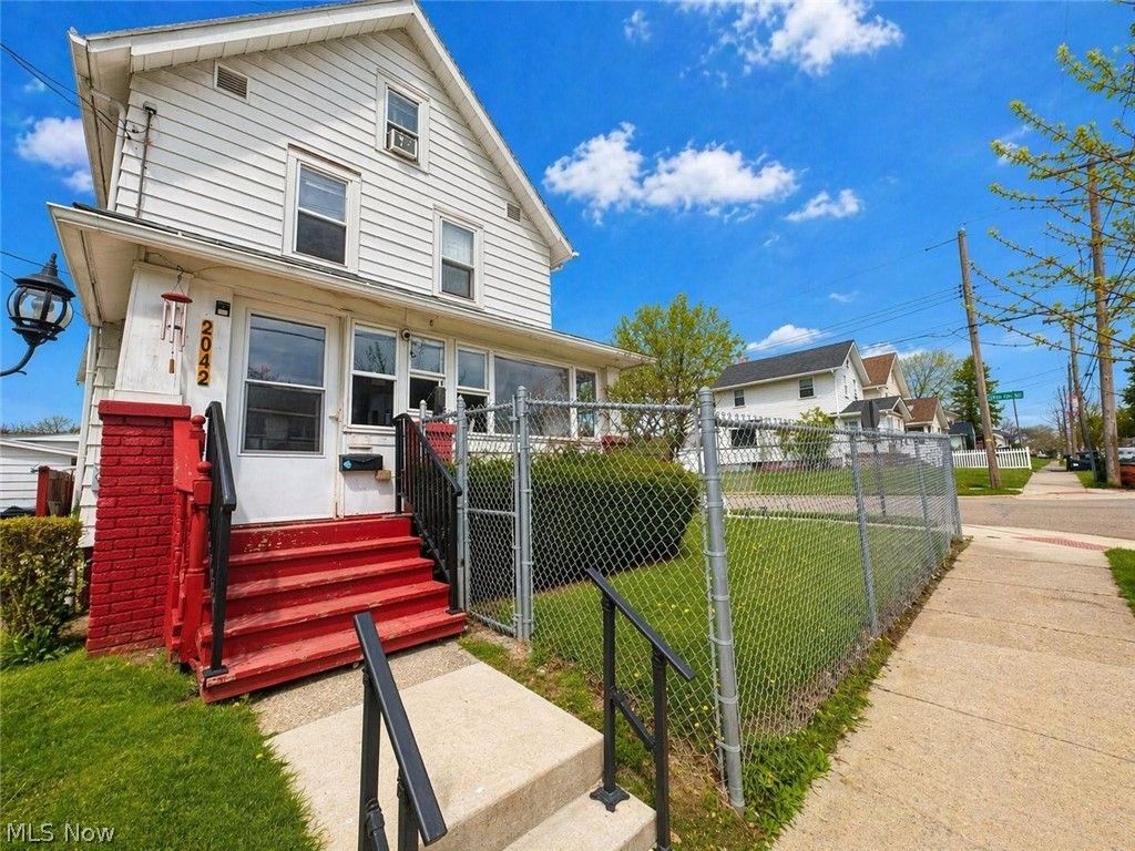 Photo of 2042 13th Street SW, Akron, OH 44314 (MLS # 5205072)