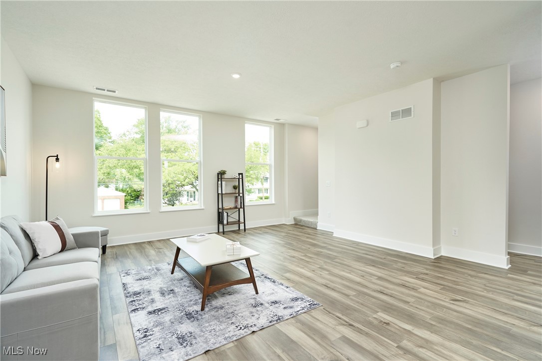 606 Mull Avenue #13, Akron, Ohio image 4