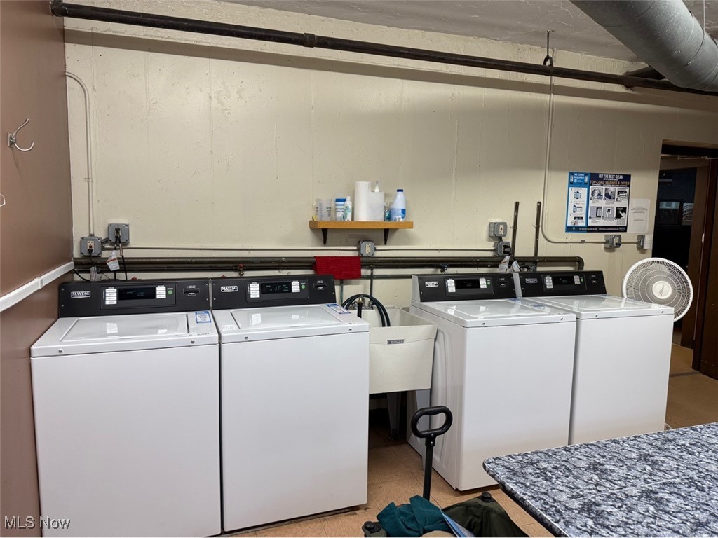 Coral Rock Condo - Residential