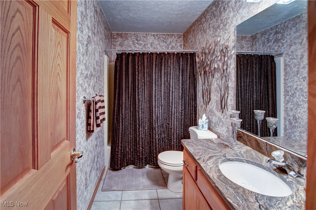 3936 Burgundy Bay Boulevard, Medina, Ohio image 29