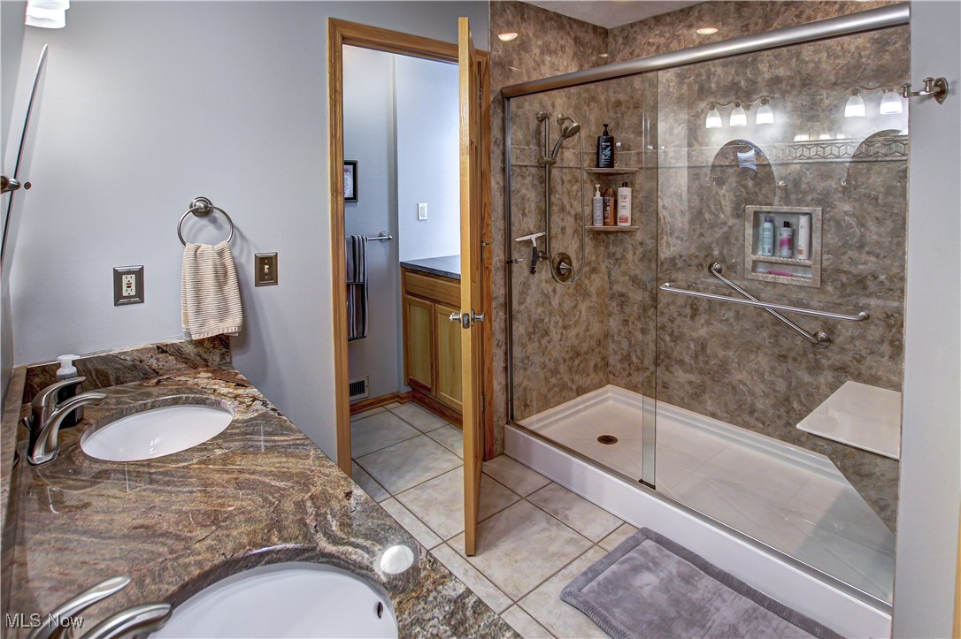 3936 Burgundy Bay Boulevard, Medina, Ohio image 21
